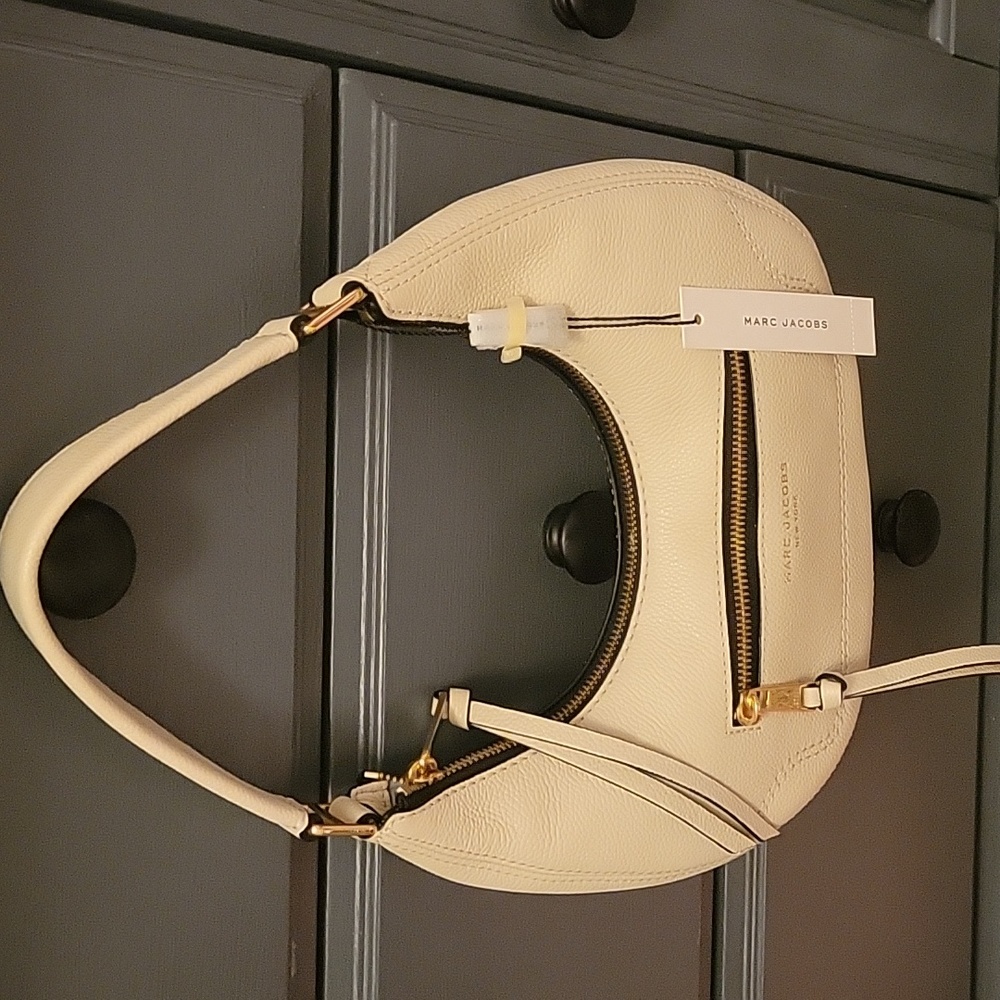 Marc Jacobs Cream Leather Crescent Shoulder Bag with Gold Hardware